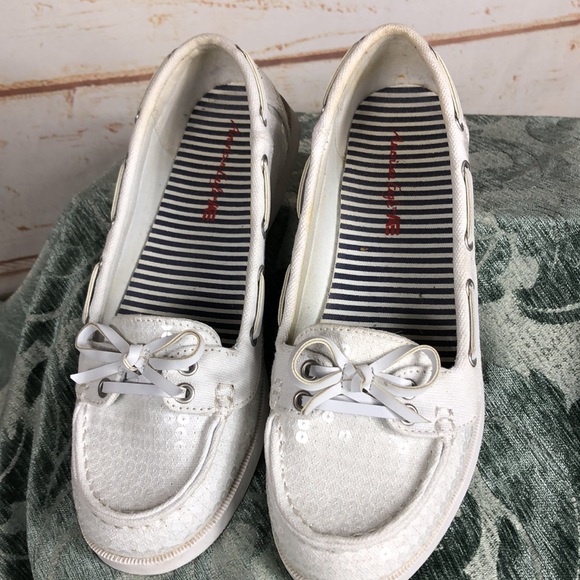 DWS7 - American Eagle White Sequin Slip-Ons  Size 6.5 - Picture 6 of 6
